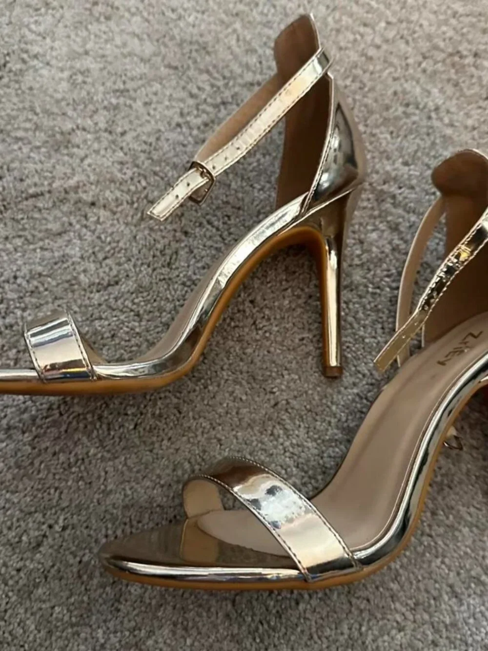 Women’S Best gold metallic